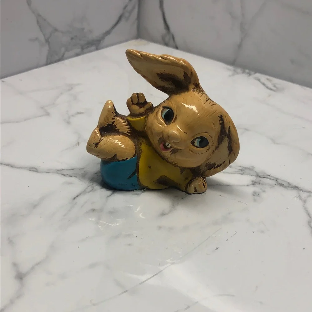Vintage small bunny